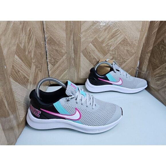 Brand New Nike Women's Star Runner 3 Silver Running Shoes Size 6.5 GS 5Y. 057 - Picture 2 of 11